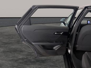 MG Mg4 51kWh SE (170 ps) - FABRIC - BLACK - CARPLAY - LED