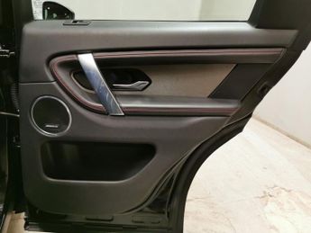 Land Rover Discovery Sport 1.5 P300e 12.2kWh R-Dynamic HSE Plug-in 4WD (309 ps) - MERIDIAN 