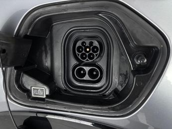 Peugeot E-208 50kWh GT (11kW Charger) (136 ps) - BLIND SPOT ASSIST - LANE DEPA