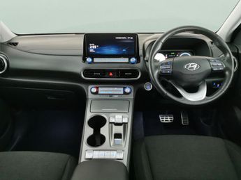 Hyundai Kona 64kWh Premium (10.5kW Charger) (204 ps) - KEYLESS ENTRY - LED - 