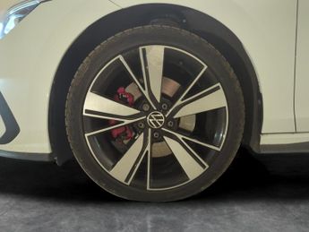 Volkswagen Golf 2.0 TDI GTD DSG (200 ps) - ALCANTARA - HEATED STEERING - WIFI