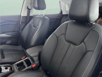 Vauxhall Grandland X 1.2 Turbo Elite Nav 8Spd (130 ps) - HEATED STEERING - LANE DEPAR