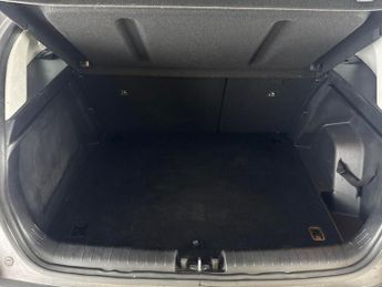 Hyundai Bayon 1.0 T-GDi MHEV SE Connect (100 ps) - REVERSE CAM - BLUETOOTH - C