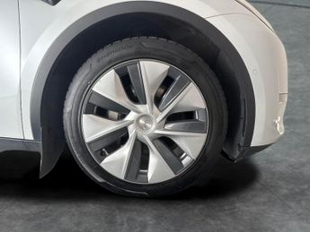 Tesla Model Y (Dual Motor) Long Range 4WDE (384 bhp) - HEATED STEERING - WIFI