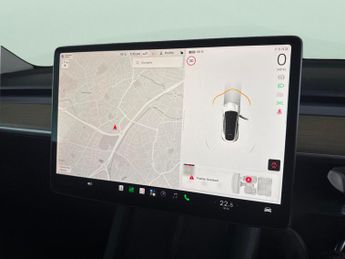 Tesla Model Y (Dual Motor) Long Range 4WDE (384 bhp) - HEATED STEERING - WIFI