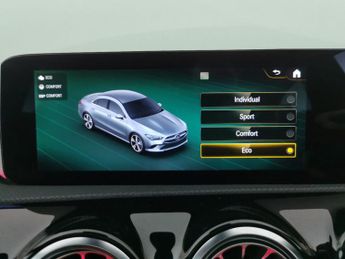 Mercedes-Benz CLA 1.3 CLA180 AMG Line Night Edition (Premium Plus) Coupe 7G-DCT (1