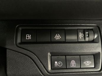 Peugeot 3008 1.6 13.2kWh Allure Premium Plug-in e-EAT 4WD (300 ps) - LANE DEP
