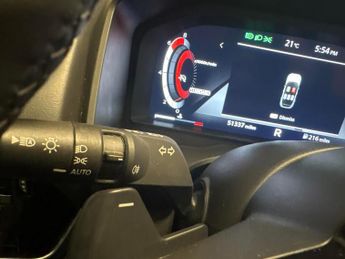 Nissan Qashqai 1.3 DIG-T MHEV N-Connecta XTRON (158 ps) - LED - REVERSE CAM - N