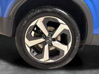 Nissan Qashqai 1.3 DIG-T MHEV N-Connecta XTRON (158 ps) - LED - REVERSE CAM - N