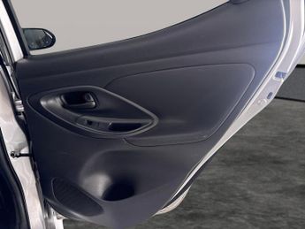 Toyota Yaris 1.5 VVT-h Excel E-CVT (116 ps) - BLIND SPOT ASSIST - WIFI