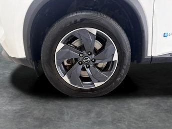 Nissan X-TRAIL 1.5 h e-POWER Acenta Premium e-4ORCE (213 ps) - BLIND SPOT ASSIS