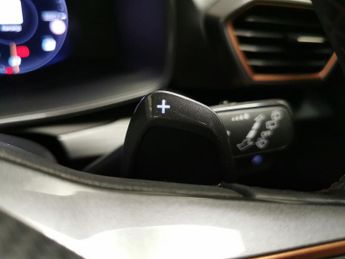 Cupra Formentor 1.4 eHybrid 12.8kWh V1 Plug-in DSG (204 ps) - KEYLESS ENTRY - LE