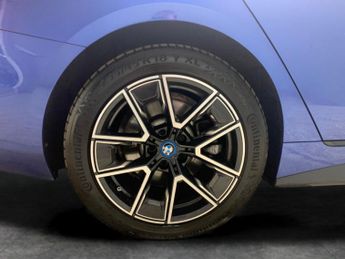 BMW i4 40 83.9kWh M Sport Gran Coupe eDrive (340 ps) - MODEL SPECIFIC D