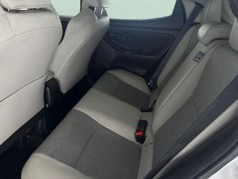 Toyota Yaris 1.5 VVT-h Excel E-CVT (116 ps) - BLIND SPOT ASSIST - WIFI