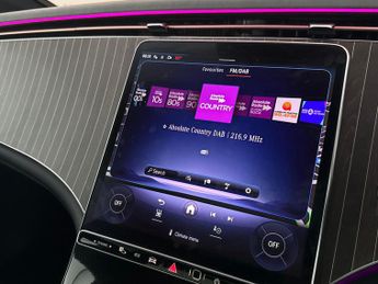 Mercedes-Benz EQE EQE 350 89kWh Exclusive Luxury (292 ps) - NAV - LEATHER - HEATED