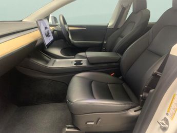 Tesla Model Y (Dual Motor) Long Range 4WDE (384 bhp) - HEATED STEERING - WIFI
