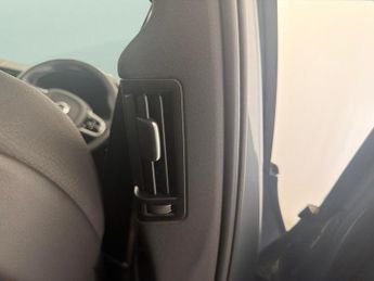 Volvo XC60 2.0 B5 MHEV Plus AWD (250 ps) - CARPLAY - HK AUDIO - KEYLESS ENT
