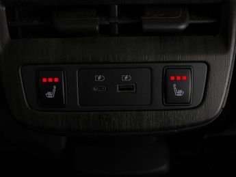 Nissan Ariya 87kWh Evolve 22kW Charger (242 ps) - BOSE - 360 CAM - LED