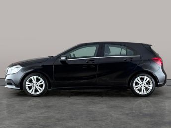 Mercedes-Benz A Class 1.5 A180d Sport 7G-DCT (109 ps) - KEYLESS-GO - BLUETOOTH - CRUIS