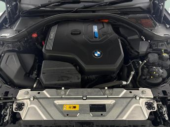 BMW 3 Series 2.0 330e 12kWh M Sport Pro Edition Plug-in (292 ps) - REVERSE CA