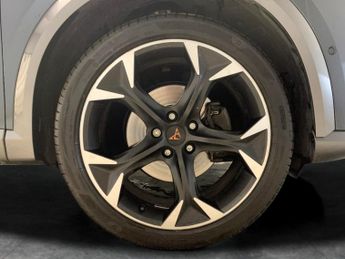 Cupra Formentor 1.4 eHybrid 12.8kWh V2 Plug-in DSG (204 ps) - LED - REVERSE CAM 