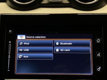 Suzuki Swift 1.2 Dualjet MHEV SZ-T CVT (83 ps) - BLUETOOTH - AIR CON - PRIVAC