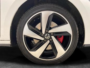 Volkswagen Polo 2.0 TSI GTI DSG (207 ps) - AUTO HEADLIGHTS - SPORTS SEATS - USB 