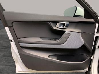 Polestar Polestar 2 Dual Motor 78kWh Long Range Fastback 4WDE (408 ps) - PLUS PACK