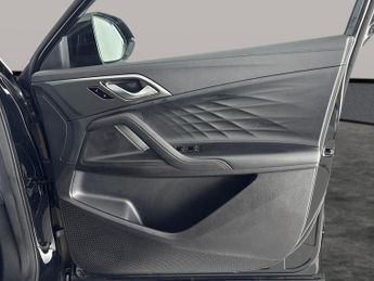 MG Mg Hs 1.5 T-GDI 24.7kWh Trophy Plug-in (299 ps) - 360 CAM - KEYLESS EN