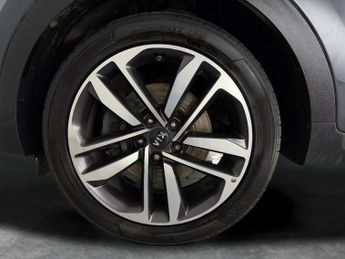 Kia Sportage 1.6 T-GDi 4 DCT AWD (174 bhp) - LED - REVERSE CAM - NAV