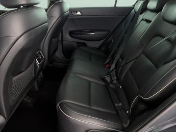Kia Sportage 1.6 T-GDi 4 DCT AWD (174 bhp) - LED - REVERSE CAM - NAV
