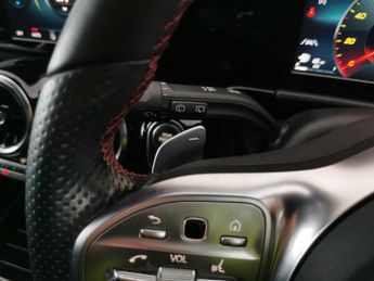 Mercedes-Benz GLA 1.3 GLA200 AMG Line 7G-DCT (163 ps) - CARPLAY - NAV - HEATED SEA