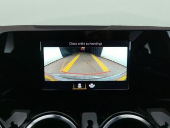 Mercedes-Benz GLA 1.3 GLA200 AMG Line 7G-DCT (163 ps) - CARPLAY - NAV - HEATED SEA