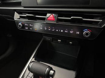 Kia Niro 1.6 GDi 11.1kWh 2 Plug-in DCT (180 bhp) - REV CAM - SAT NAV