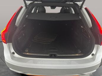 Volvo V90 Cross Country 2.0 T6 Volvo Ocean Race AWD (310 ps) - SENSUS SAT NAV - CARPLAY