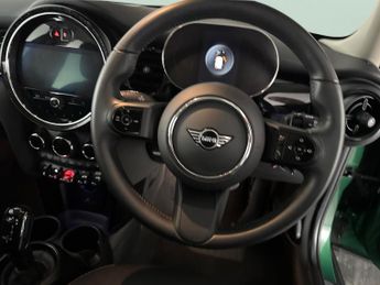 Mini Hatch 1.5 Cooper Classic Steptronic (136 ps) - CARPLAY - DRIVING ASSIS