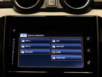 Suzuki Swift 1.2 Dualjet MHEV SZ-T CVT (83 ps) - BLUETOOTH - AIR CON - PRIVAC