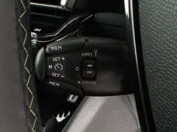 Peugeot 2008 1.2 GT e-DSC6 (145 ps) - NAV - LANE DEPARTURE  - BLUETOOTH