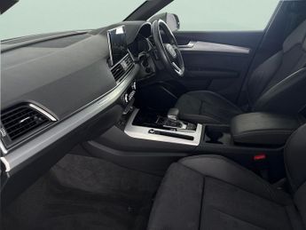 Audi Q5 2.0 TFSIe 50 S line Plug-in S Tronic quattro 17.9kWh (299 ps) - 