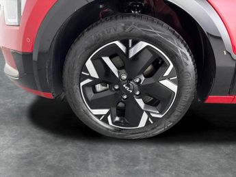 Kia Niro 64.8kWh 4 (201 bhp) HEATED WHEEL - PARK ASSIST - APPLE CARPLAY