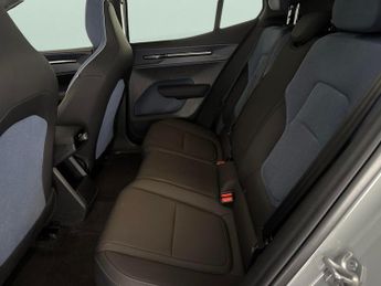 Volvo Ex30 Single Motor Extended Range 69kWh Ultra (272 ps) - ADAPT CRUISE 