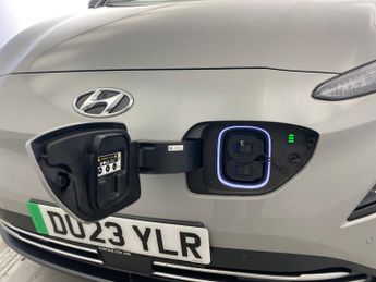 Hyundai Kona 64kWh Premium (10.5kW Charger) (204 ps) - HEATED SEATS - HEATED 