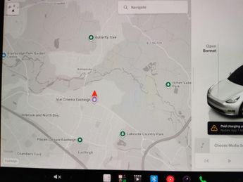 Tesla Model Y (Dual Motor) Long Range 4WDE (384 bhp) - NAV - LEATHER - HEATED 