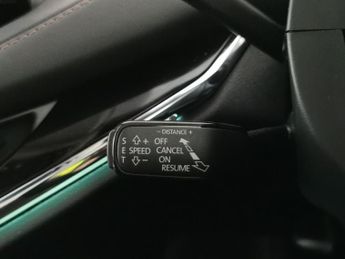 Skoda Enyaq iV 62kWh 60 (DC120kW) (179 ps) - REVERSE CAM - SMARTLINK - NAV