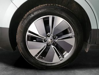Skoda Enyaq iV 62kWh 60 (DC120kW) (179 ps) - REVERSE CAM - SMARTLINK - NAV
