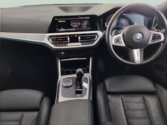 BMW 3 Series 2.0 330e 12kWh M Sport Plug-in (292 ps) - HEATED SEATS - ADAPTIV