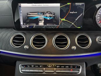 Mercedes-Benz E Class 2.0 E220d AMG Line (Premium) G-Tronic+ 4MATIC (194 ps) - CARPLAY