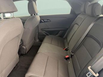 MG Mg4 51kWh SE (170 ps) - FABRIC - BLACK - CARPLAY - LED
