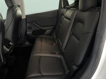 Tesla Model Y (Dual Motor) Long Range 4WDE (384 bhp) - HEATED STEERING - WIFI