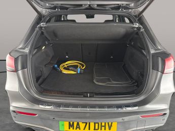 Mercedes-Benz EQA EQA 250 66.5kWh AMG Line (Premium) (190 ps) - CARPLAY - REVERSE 